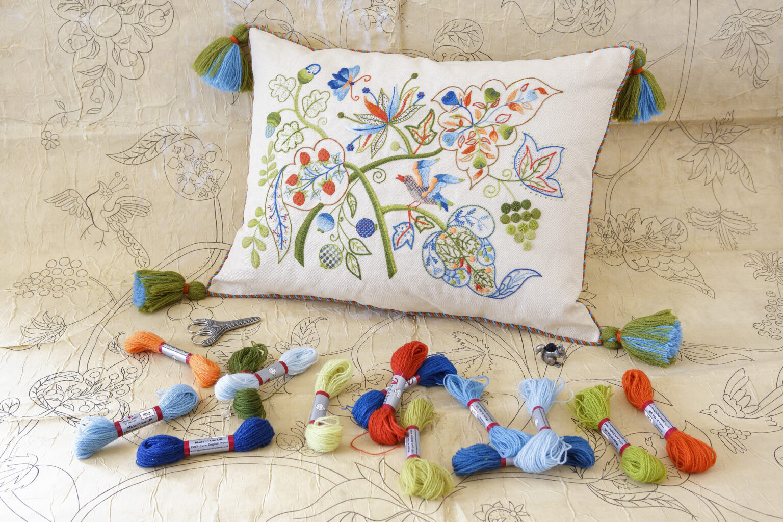 RSN Embroidery Studio Jacobean Crewelwork Kit Royal School of Needlework