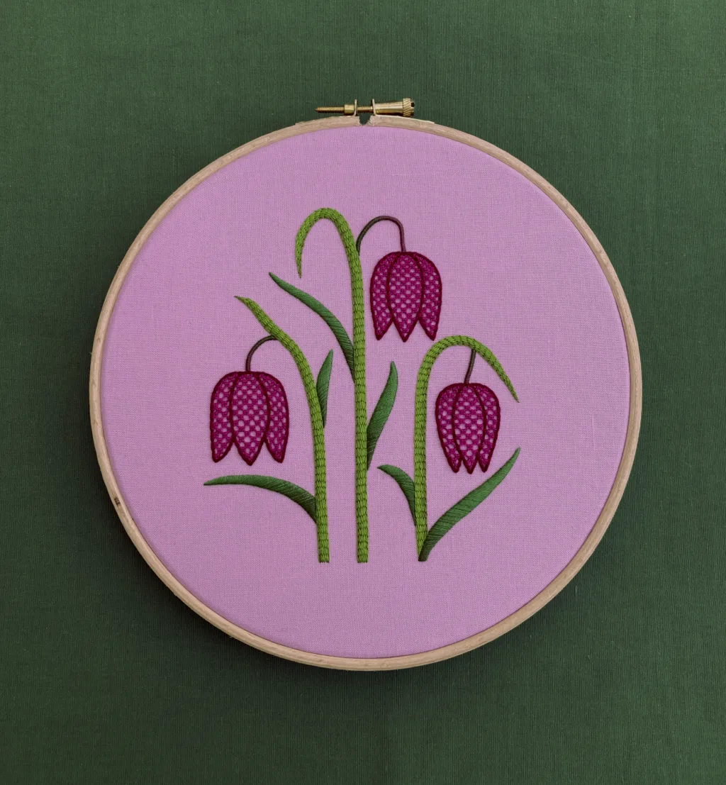 HCP26095-Native-Wildflower-Snakes-Head-Fritillary-with-Natalie-Rowe.1